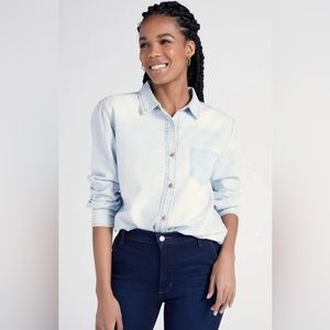 American Eagle Outfitters Light Blue Flowy Button Down Shirt